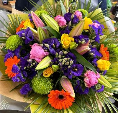 Same Day Flower Delivery Maidenhead .